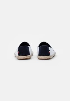 Pier One Espadrilles Soldes Chaussures Basses Rond Unisex -Fashion Soldes 00139fe468ac4c6097c5d786f56cf527