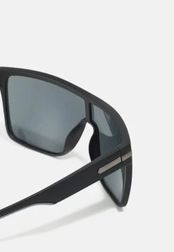 Pier One Prix Dégriffé UNISEX – Lunettes De Soleil Monoverre 7 Pier One Prix Dégriffé UNISEX – Lunettes De Soleil Monoverre -Fashion Soldes 029b4112d63a4185ad26bd2ce73834ca