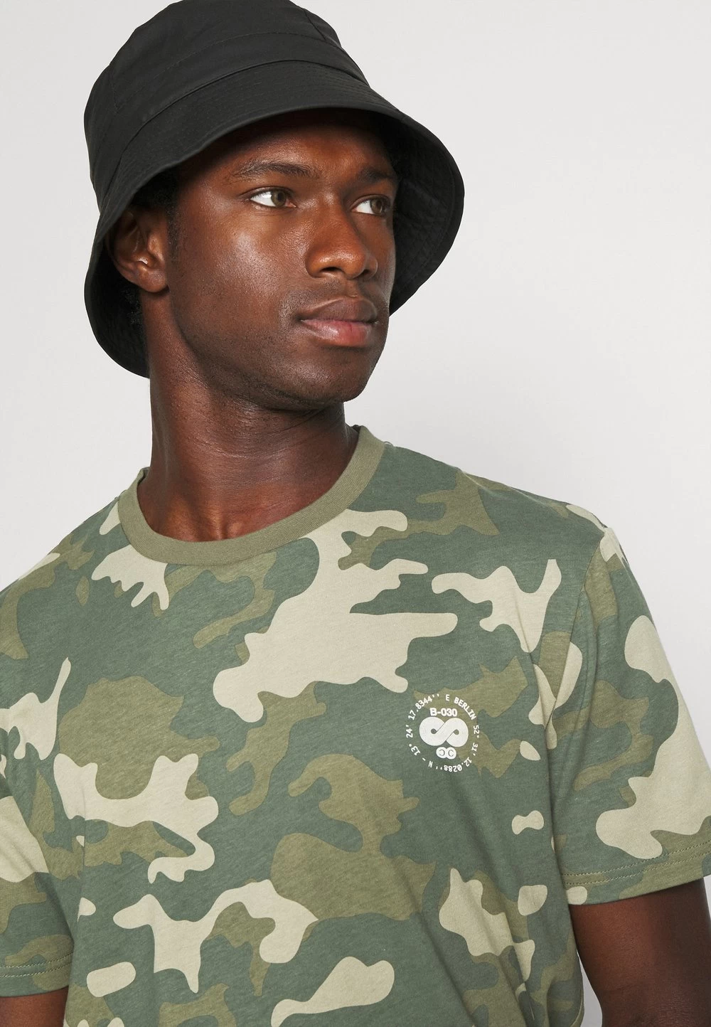 Pier One Prix Accessible T-shirt Imprimé T-shirts Col Rond Homme 4 Pier One Prix Accessible T-shirt Imprimé T-shirts Col Rond Homme – Image 4