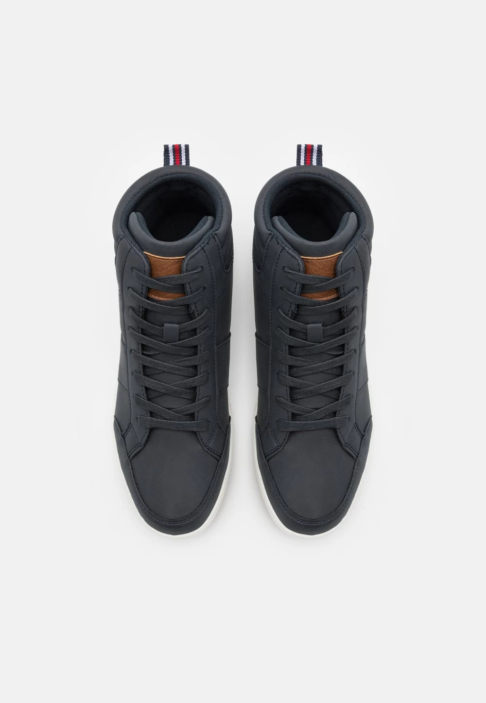 Bonne Qualité Pier One Baskets Montantes Baskets & Sneakers Rond Homme 4 Bonne Qualité Pier One Baskets Montantes Baskets & Sneakers Rond Homme – Image 4