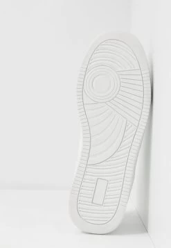 Prix Cassé Pier One Baskets Basses Baskets & Sneakers Rond Homme -Fashion Soldes 0c97d63bc3db483b94783cc719b2a916