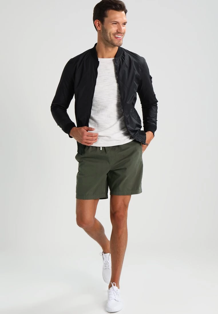 Pier One Short Bon Rapport Coût-Efficacité Shorts & Bermudas Normale Homme 2 Pier One Short Bon Rapport Coût-Efficacité Shorts & Bermudas Normale Homme – Image 2