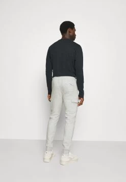 Pier One Pantalon De Survêtement Prix De Rêve Pantalons Normale Homme -Fashion Soldes 116ce29bb65f47f5bfcb851167d32ea8