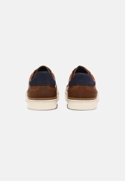 Pier One Pas Cher Baskets Basses Sneakers Rond Homme 9 Pier One Pas Cher Baskets Basses Sneakers Rond Homme -Fashion Soldes 15dd484bcc6e4ae8b8510f7c8f1b9808