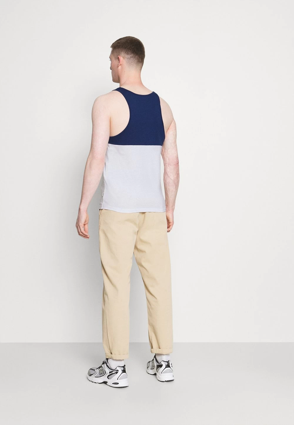 Pier One Débardeur Prix Incroyables T-shirts Encolure Large Ronde Homme 3 Pier One Débardeur Prix Incroyables T-shirts Encolure Large Ronde Homme – Image 3