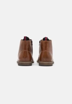 Prix Sympa Pier One LEATHER – Bottines à Lacets – Camel Bottes Rond Homme -Fashion Soldes 248f4646e7ed47049f0e84eb53222daa