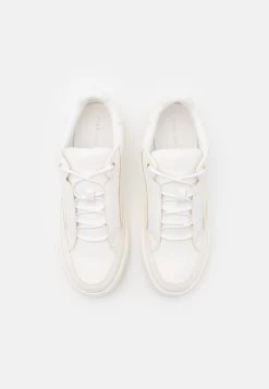 Pier One Baskets Basses Bas Prix Sneakers Rond Homme -Fashion Soldes 2c91764f4ac14ce3aa2601594068add7