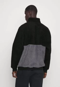 Prix Avantageux Pier One Sweat Polaire Sweats & Hoodies Col Camionneur Homme -Fashion Soldes 2cffee05404349cf8c3d9ecca3388aa3