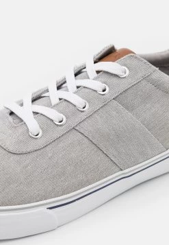 Prix Dégriffé Pier One UNISEX – Baskets Basses Sneakers Rond -Fashion Soldes 2e0cedbb4d1843158a19df3c1e803cbd