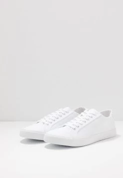 Prix Jamais Vus Pier One UNISEX – Baskets Basses Baskets & Sneakers Rond Homme 8 Prix Jamais Vus Pier One UNISEX – Baskets Basses Baskets & Sneakers Rond Homme -Fashion Soldes 2e81724fd8724da6b9ff563393af32ef