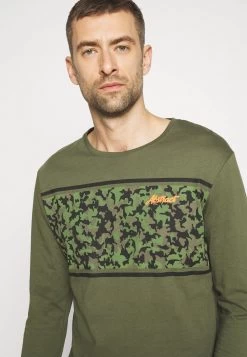 Pier One T-shirt à Manches Longues Prix Imbattable T-shirts Col Rond Homme -Fashion Soldes 2fe6c679e12f4011b0d7727b0697fce4