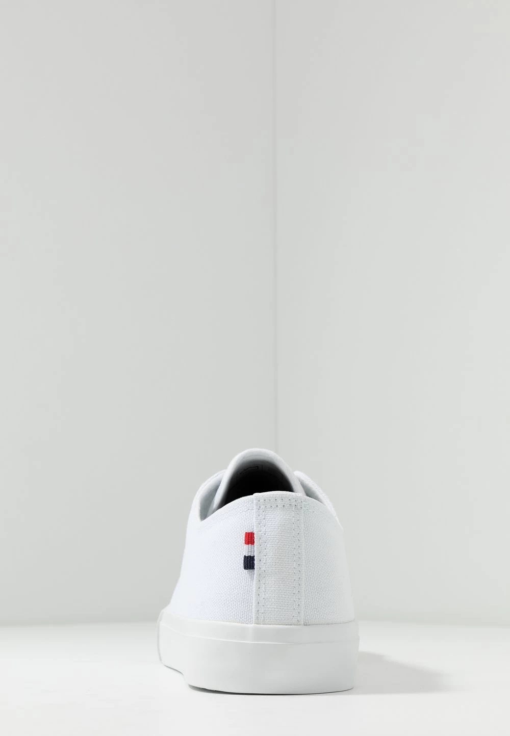 Pier One Qualité Garantie 100% UNISEX – Baskets Basses Baskets & Sneakers Rond 4 Pier One Qualité Garantie 100% UNISEX – Baskets Basses Baskets & Sneakers Rond – Image 4