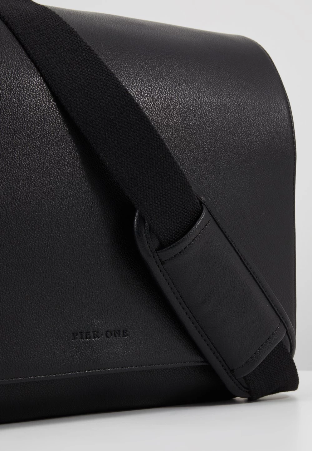 Pier One Meilleur Prix Garanti Sac Bandoulière Sacs Compartiment Pour Pc Portable Homme 7 Pier One Meilleur Prix Garanti Sac Bandoulière Sacs Compartiment Pour Pc Portable Homme – Image 7