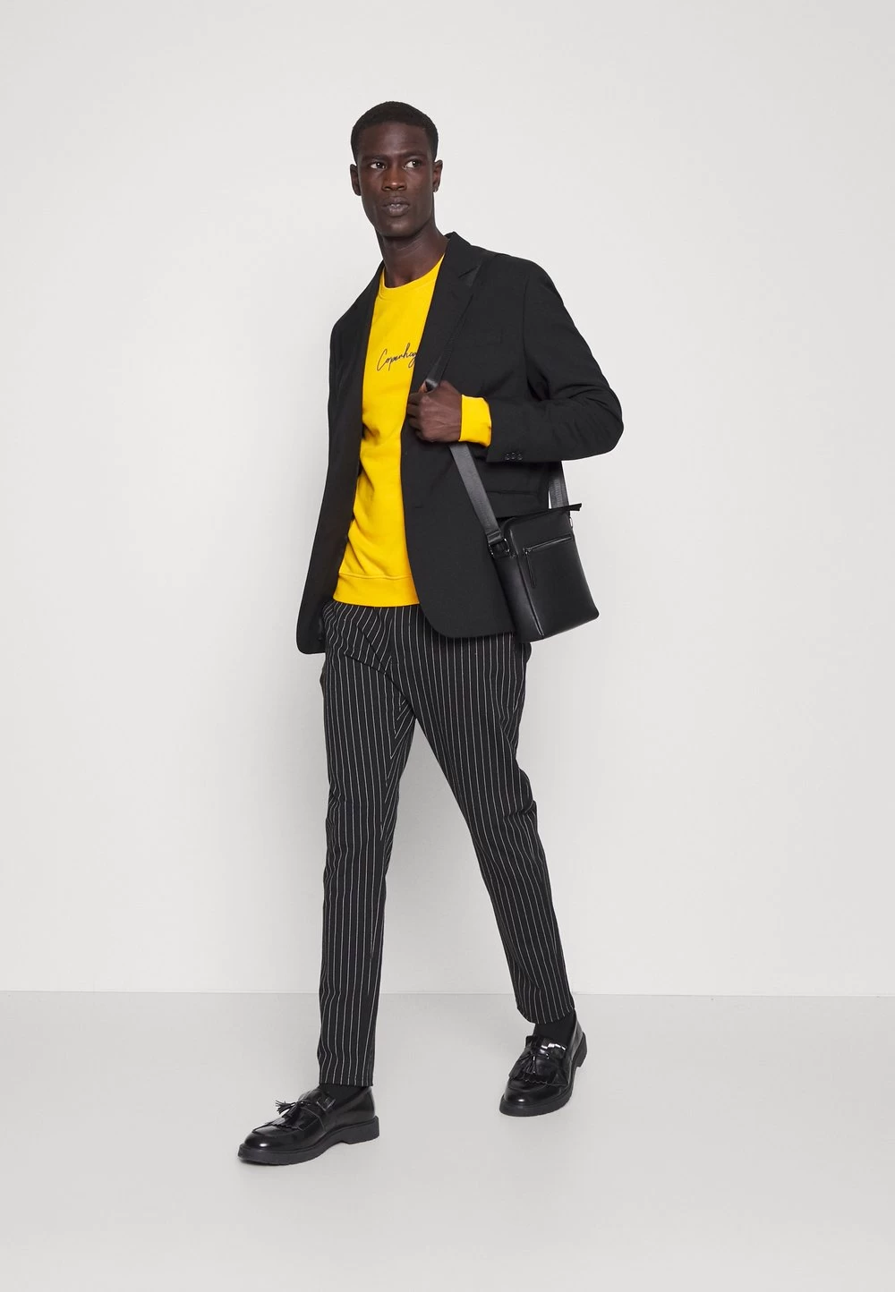 Pier One Prix Allégé Sweatshirt Sweats & Hoodies Col Rond Homme 2 Pier One Prix Allégé Sweatshirt Sweats & Hoodies Col Rond Homme – Image 2