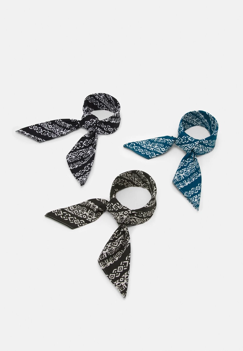 Pas Cher Pier One BANDANAS 3 PACK UNISEX – Foulard Écharpes Et Foulards Imprimé 1 Pas Cher Pier One BANDANAS 3 PACK UNISEX – Foulard Écharpes Et Foulards Imprimé