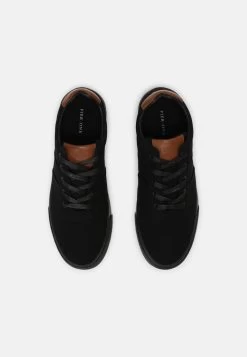 Pier One UNISEX – Baskets Basses Prix Bradés Sneakers Rond -Fashion Soldes 3ea015cce91e4b2d8792edcfd0e67cfb