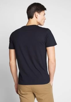 Pier One 2 PACK – T-shirt Basique Prix Distinctifs T-shirts Col Rond Homme -Fashion Soldes 3fa5884e4b594e09a9d55bcef4378d1b