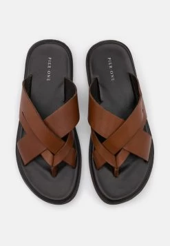 Qualité Fiable Pier One Mules Sandales Et Tongs Ouvert Homme -Fashion Soldes 40ec0e6f8d1f4826a85c6536f449754e