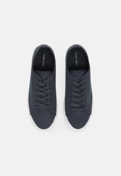 Pier One UNISEX – Baskets Basses Produit De Première Qualité Baskets & Sneakers Rond 11 Pier One UNISEX – Baskets Basses Produit De Première Qualité Baskets & Sneakers Rond -Fashion Soldes 41131c693fe540d98a44edb6d44ce0e6