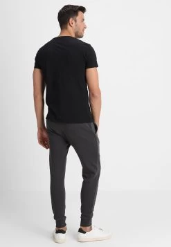 Prix Dynamité Pier One Pantalon De Survêtement Pantalons Normale Homme 8 Prix Dynamité Pier One Pantalon De Survêtement Pantalons Normale Homme -Fashion Soldes 41603f18a9d7497b85a73a2ae36be969