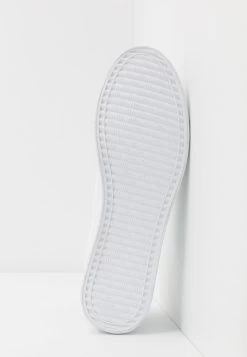 Pier One Qualité Supérieure Baskets Basses Sneakers Rond Homme -Fashion Soldes 43f8aa1d3762477ca7fbe145143557aa