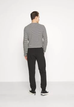 Pier One Pantalon De Survêtement Prix Distinctifs Pantalons Normale Homme 9 Pier One Pantalon De Survêtement Prix Distinctifs Pantalons Normale Homme -Fashion Soldes 45516dbcd27a459b93ffebad6bce5c78