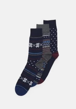 Pier One Prix Préférentiel XMAS GIFT BOX 3 PACK – Chaussettes Sous-vêtements & Chaussettes à Pois Homme -Fashion Soldes 4b003b6a35d54c5a8ccbe64dfcd1399f 5