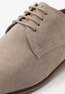 Pier One Prix Préférentiel Derbies & Richelieus Derbies Et Richelieus Rond Homme 11 Pier One Prix Préférentiel Derbies & Richelieus Derbies Et Richelieus Rond Homme -Fashion Soldes 4d2e44c7d63a4f9d9d02be870e721fca