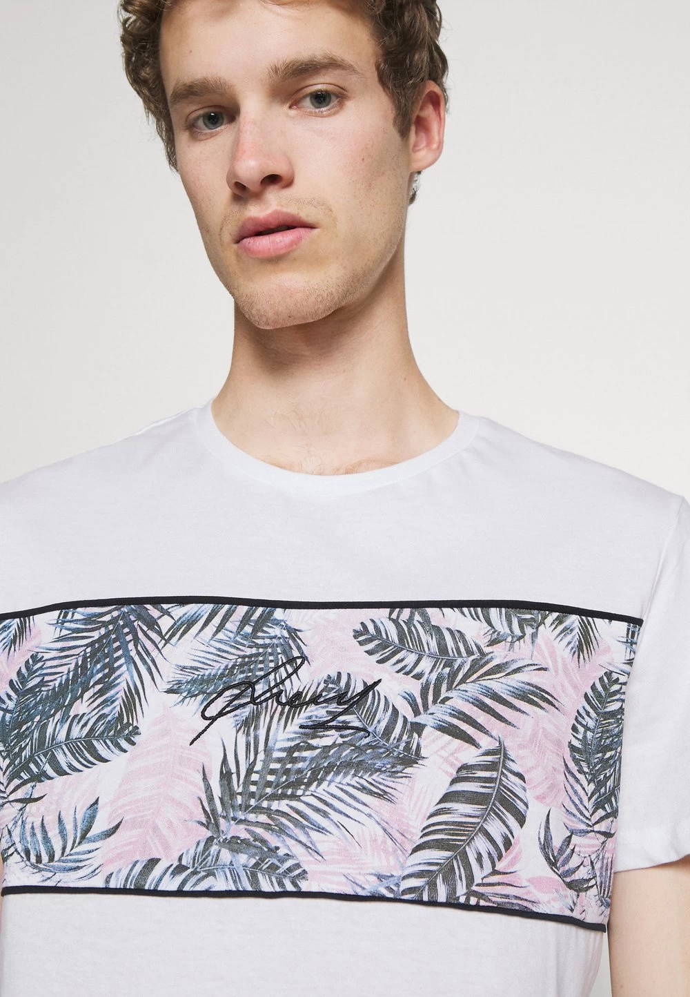 Prix Bradés Pier One T-shirt Imprimé T-shirts Col Rond Homme 5 Prix Bradés Pier One T-shirt Imprimé T-shirts Col Rond Homme – Image 5