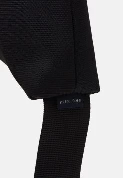 Pier One UNISEX – Sac Bandoulière Produit De Première Qualité Sacs Et Bagages Compartiment Pour Téléphone Portable -Fashion Soldes 5ad12cfe4065434fb4a966d6c236f3fb