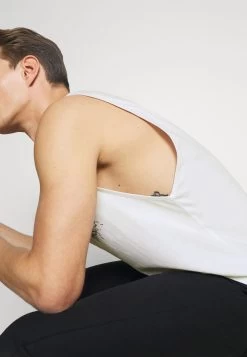 Pier One Soldes En Ligne Débardeur T-shirts Col Rond Homme -Fashion Soldes 5c164bd21bdc4c95a7c3a8d81bc4d0eb