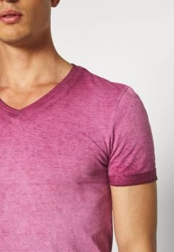 Pier One Qualité Garantie 100% T-shirt Basique T-shirts Col En V Homme -Fashion Soldes 5c1cda749d644970bfb91809737b44f2