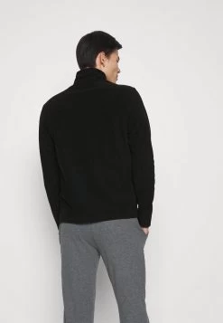 Pier One Prix Acceptable LOUNGE POLAR FLEECE – Haut De Pyjama Pyjamas Col Camionneur Homme 8 Pier One Prix Acceptable LOUNGE POLAR FLEECE – Haut De Pyjama Pyjamas Col Camionneur Homme -Fashion Soldes 5c21e97ca7434c2c9146dd011a81ccb0