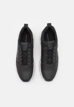 Pier One Baskets Basses Prix Raisonnable Baskets & Sneakers Rond Homme -Fashion Soldes 5d4e42b3497c4b9eb7fe6020386fb2ff