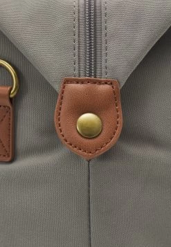 Pier One UNISEX – Sac Week-end Vendre-Réclame Sacs De Voyage Et Valises Fermeture éclair -Fashion Soldes 6189858936384fe7afe234307799bd62