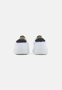 Pier One Prix Légers UNISEX – Baskets Basses Sneakers Rond -Fashion Soldes 624740ea2db543eb923e2932683858c1