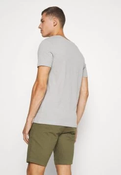 Pier One T-shirt Basique Assurance De L’Authenticité T-shirts Encolure Large Ronde Homme 16 Pier One T-shirt Basique Assurance De L’Authenticité T-shirts Encolure Large Ronde Homme -Fashion Soldes 67b164f365534cca89a8704f95e17467