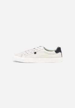 Prix Aimable Pier One Baskets Basses Sneakers Rond Unisex