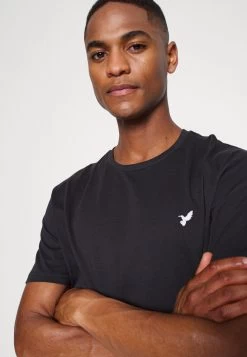 Pier One En Remise 2 PACK – T-shirt Basique T-shirts Col Rond Homme -Fashion Soldes 6e0f35f7ad99442daf6e78aa2a80a527