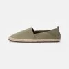 Pier One Prix Favorable RENA ESPADRILLE UNISEX – Espadrilles Chaussures Basses Rond