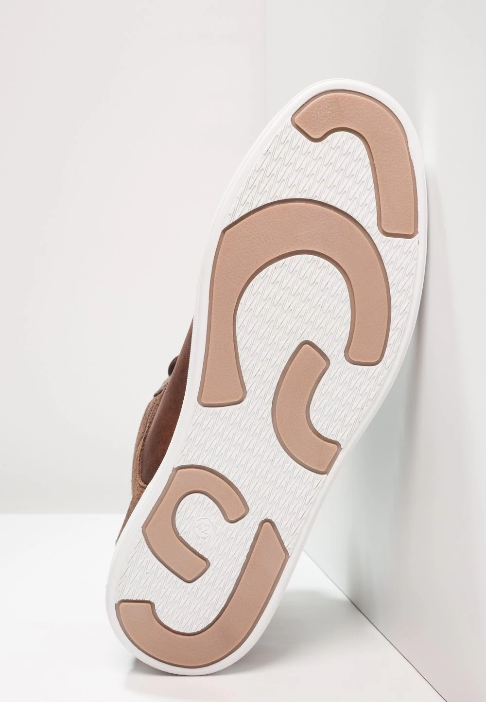 Pier One Baskets Montantes Réduction Baskets & Sneakers Rond Homme 5 Pier One Baskets Montantes Réduction Baskets & Sneakers Rond Homme – Image 5