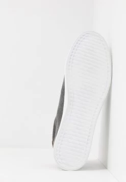 Qualité Garantie 100% Pier One Baskets Basses Sneakers Rond Homme -Fashion Soldes 731be1c992a04428b2e4164644f11ee7