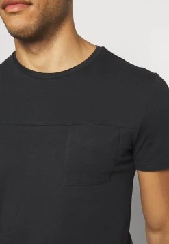 Pier One Plus Bas Prix De Vente T-shirt Basique T-shirts Col Rond Homme -Fashion Soldes 735ab7b190ca4baea97316c9f805502a