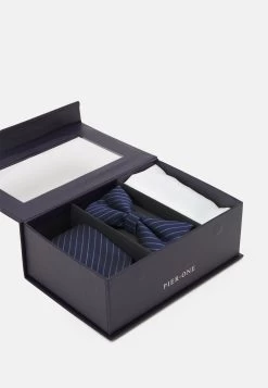 Prix Aimable Pier One SET – Cravate Pochettes De Costume Rayures Homme -Fashion Soldes 745c209f19cd49809ccd241555a02bec