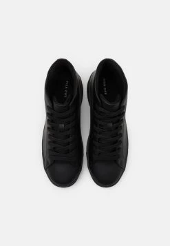 Pier One Baskets Montantes Prix Préférentiel Baskets & Sneakers Rond Homme 10 Pier One Baskets Montantes Prix Préférentiel Baskets & Sneakers Rond Homme -Fashion Soldes 7648533bde1a4a44899701c061b06704