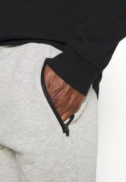 Pier One Prix Aimable Short Shorts Normale Homme -Fashion Soldes 80c16039b47e44c8b2929541b44ff938