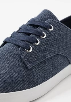 Pier One UNISEX – Baskets Basses Prix Gelé Sneakers Rond Homme 13 Pier One UNISEX – Baskets Basses Prix Gelé Sneakers Rond Homme -Fashion Soldes 82a722ab0d8f4f9d9797d081c07f49e4