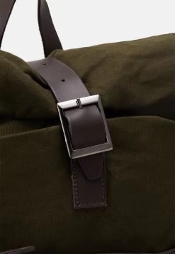 Pier One UNISEX – Sac à Dos Prix Accessible Sacs Compartiment Pour Pc Portable -Fashion Soldes 834e82bc2b0641f8830c229f539aee84