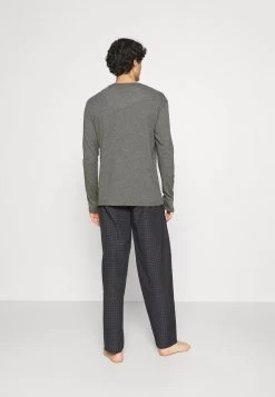 Pier One Pyjama Prix Affortable Pyjamas Normale Homme -Fashion Soldes 841b08da6e09414dbed3d4b7034bd2d9