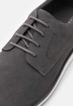 Pier One Prix Dégriffé Chaussures à Lacets Derbies Et Richelieus Rond Homme -Fashion Soldes 851384d714aa4721a8163c2799042a58